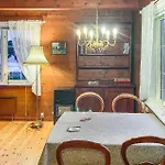 4 Bedroom Lovely In Fusa Nyaraló